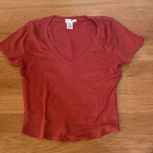 Women's Red V-Neck Ribbed Top